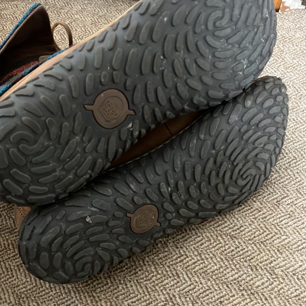 Born - Picture 5 of 9